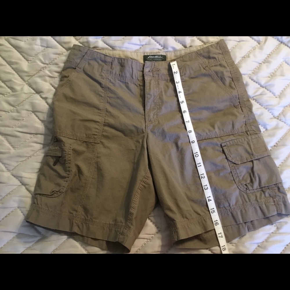 Eddie Bauer cargo shorts size 4
